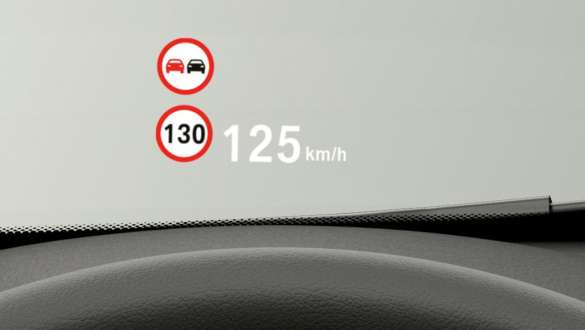 BMW X1, BMW-sjónlínuskjár. BMW X1, innanrými með áherslu á BMW-sjónlínuskjáinn.