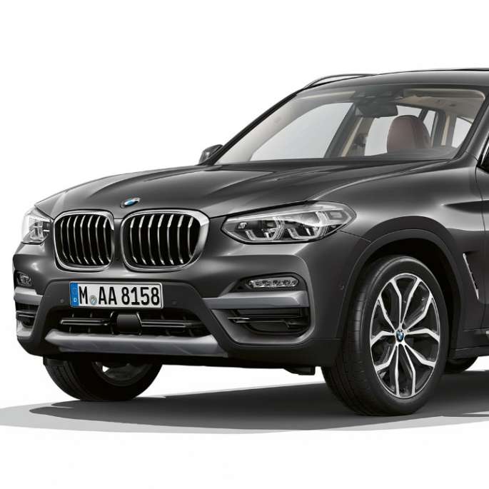 BMW X3 M40i, xLine-útfærsla, skásett sjónarhorn á framhluta BMW X3 M40i, xLine-útfærsla, skásett sjónarhorn á framhluta
