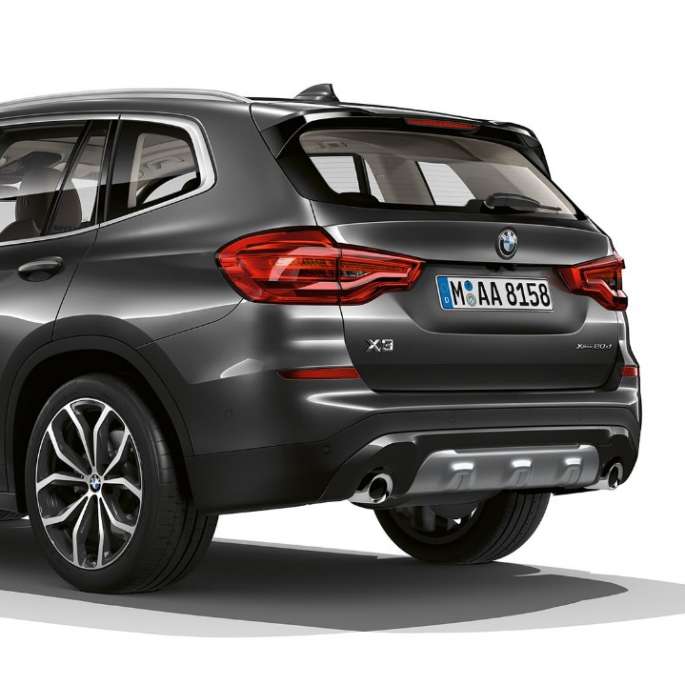 BMW X3 M40i, xLine-útfærsla, skásett sjónarhorn á afturhluta BMW X3 M40i, xLine-útfærsla, skásett sjónarhorn á afturhluta