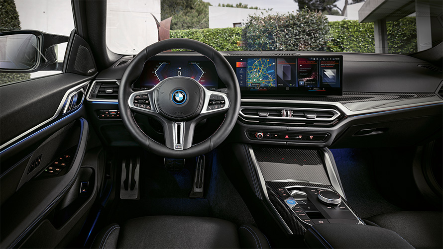 Innanrými, ökumannsrými, mælaorð og miðstokkur BMW i4 M50 G26 2021