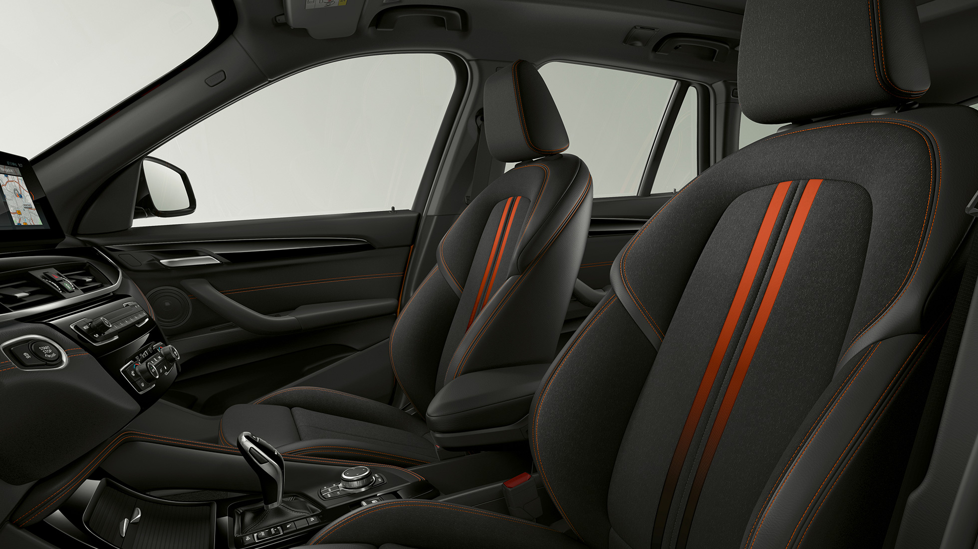 BMW X1, Sport Line-útfærsla, áklæði BMW X1, Sport Line-útfærsla, innanrými með áherslu á áklæði