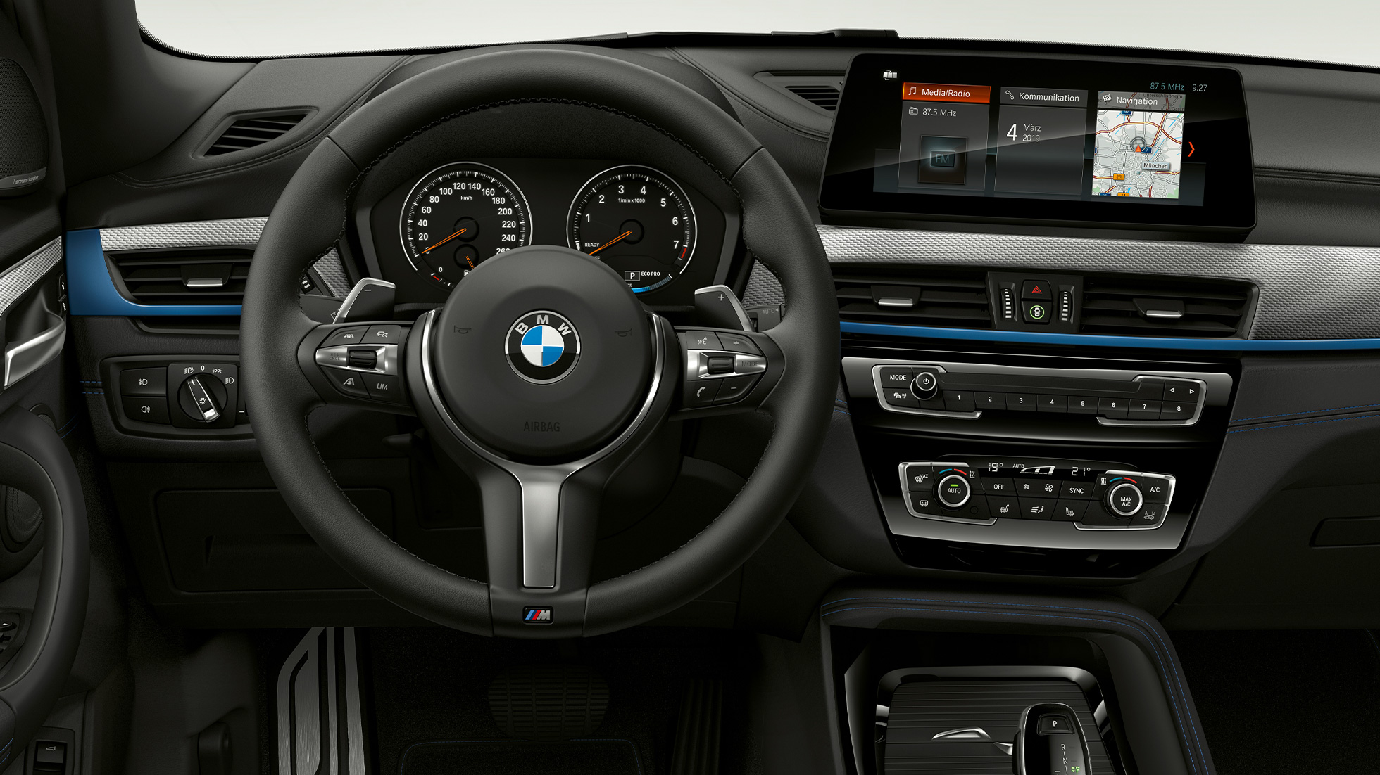 BMW X1, M Sport-útfærsla, innanrými BMW X1, M Sport-útfærsla, innanrými með áherslu á ökumannsrými