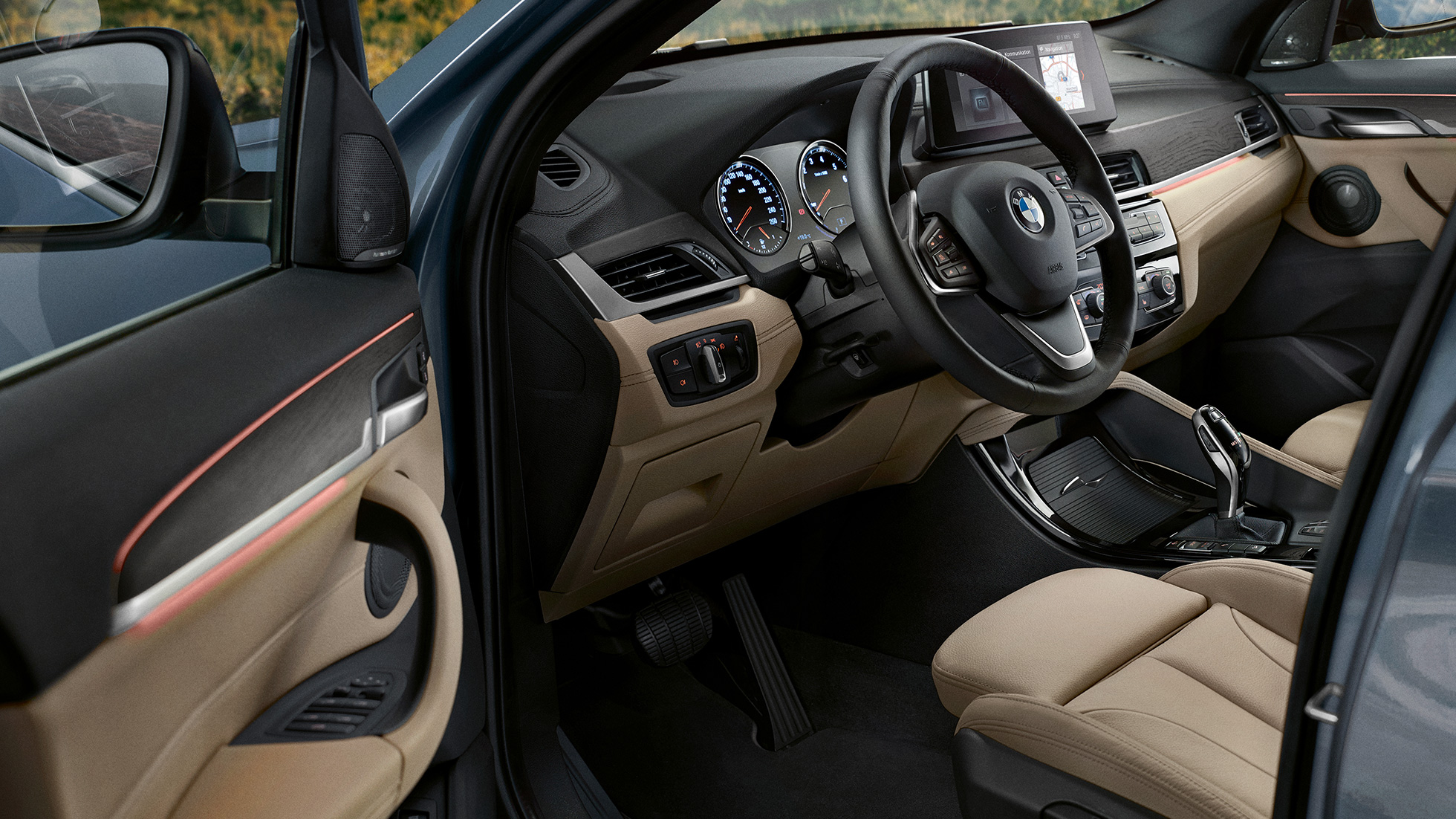 BMW X1, innanrými BMW X1, innanrými með áherslu á fjölnotastýri