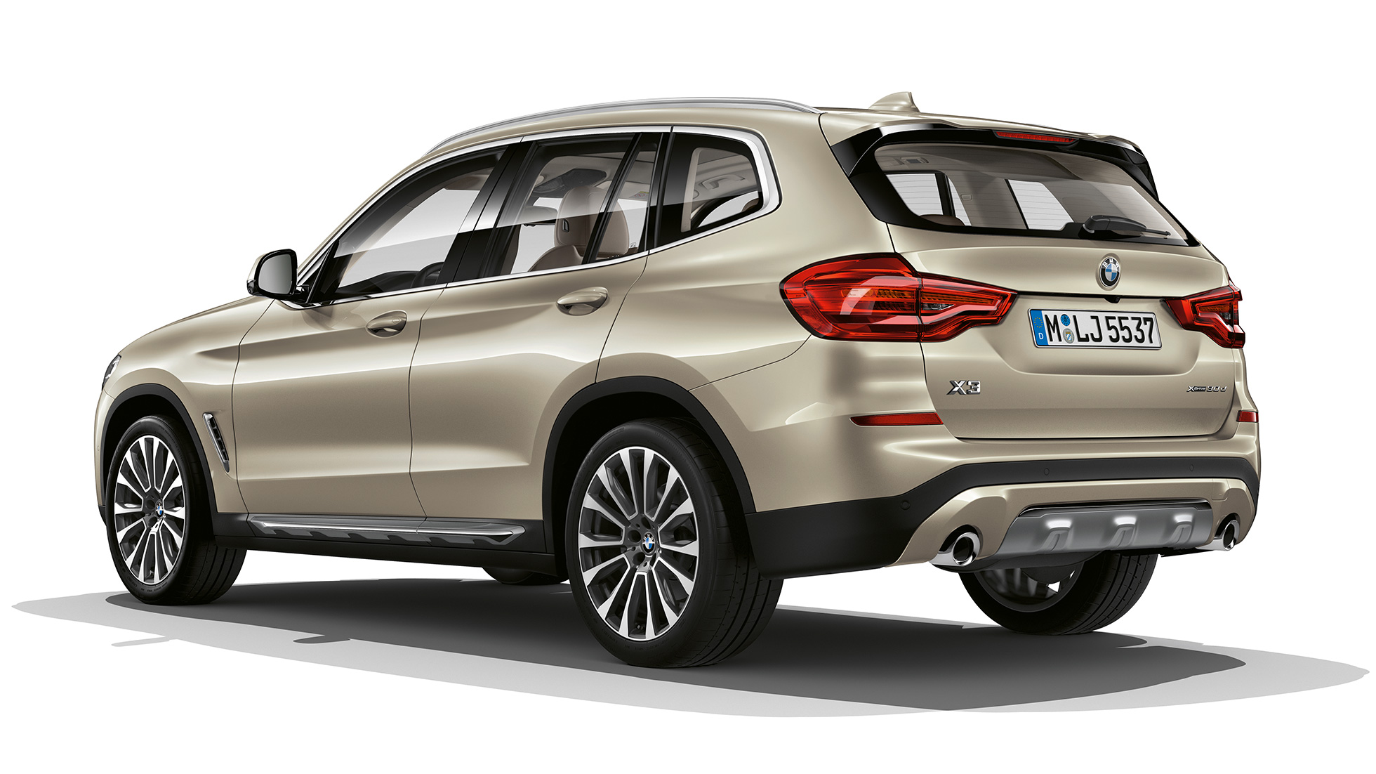 BMW X3 M40i, Luxury Line-útfærsla, skásett sjónarhorn á afturhluta BMW X3 M40i, Luxury Line-útfærsla, skásett sjónarhorn á afturhluta