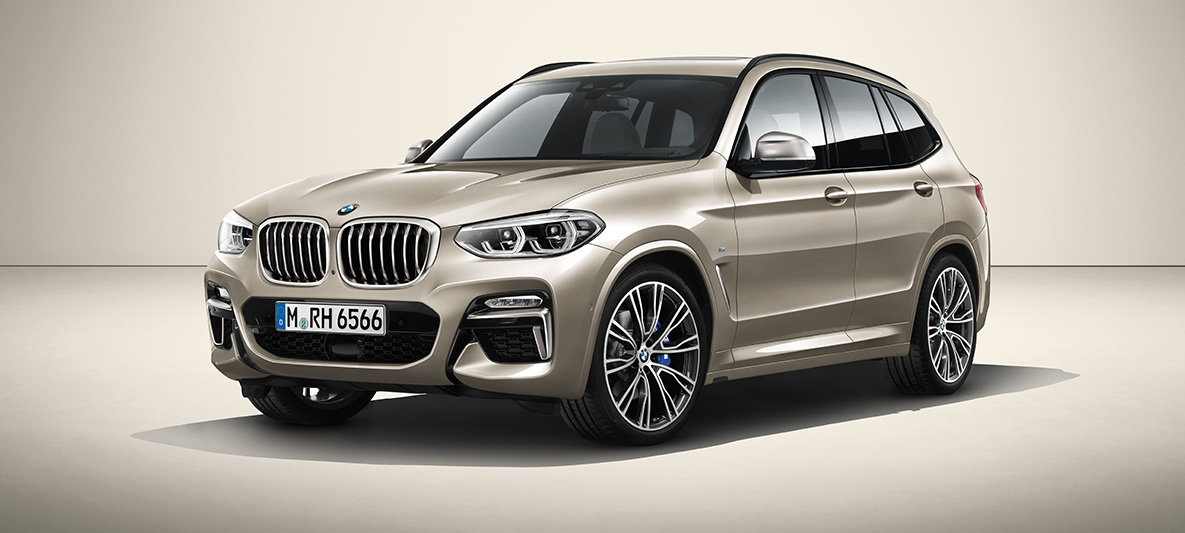 BMW X3, BMW Individual gljásteinssanseruð áferð á lakki BMW X3, BMW Individual gljásteinssanseruð áferð á lakki