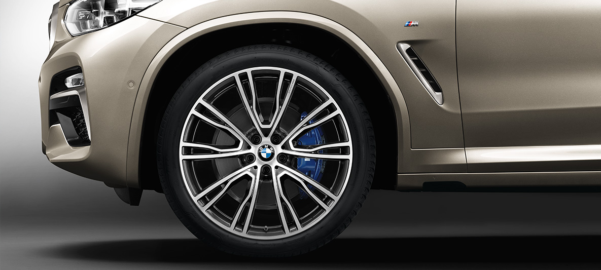 BMW X3, 21" 726 I BMW Individual-álfelgur úr léttmálmsblöndu með V-laga örmum BMW X3, 21" 726 I BMW Individual-álfelgur úr léttmálmsblöndu með V-laga örmum