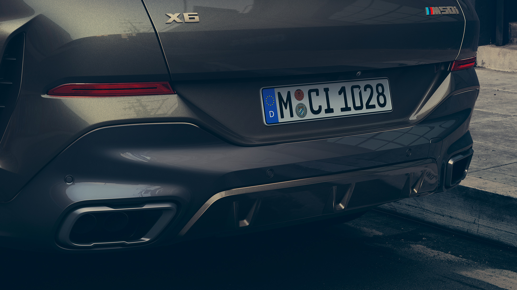M Sport-útblásturskerfi BMW X6. Nærmynd af M Sport-útblásturskerfi BMW X6.