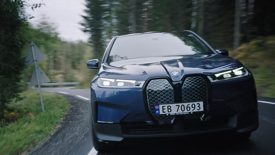 Þægindi og akstursánægja í BMW-rafbílum í myndbandi Þægindi og akstursánægja í BMW-rafbílum í myndbandi