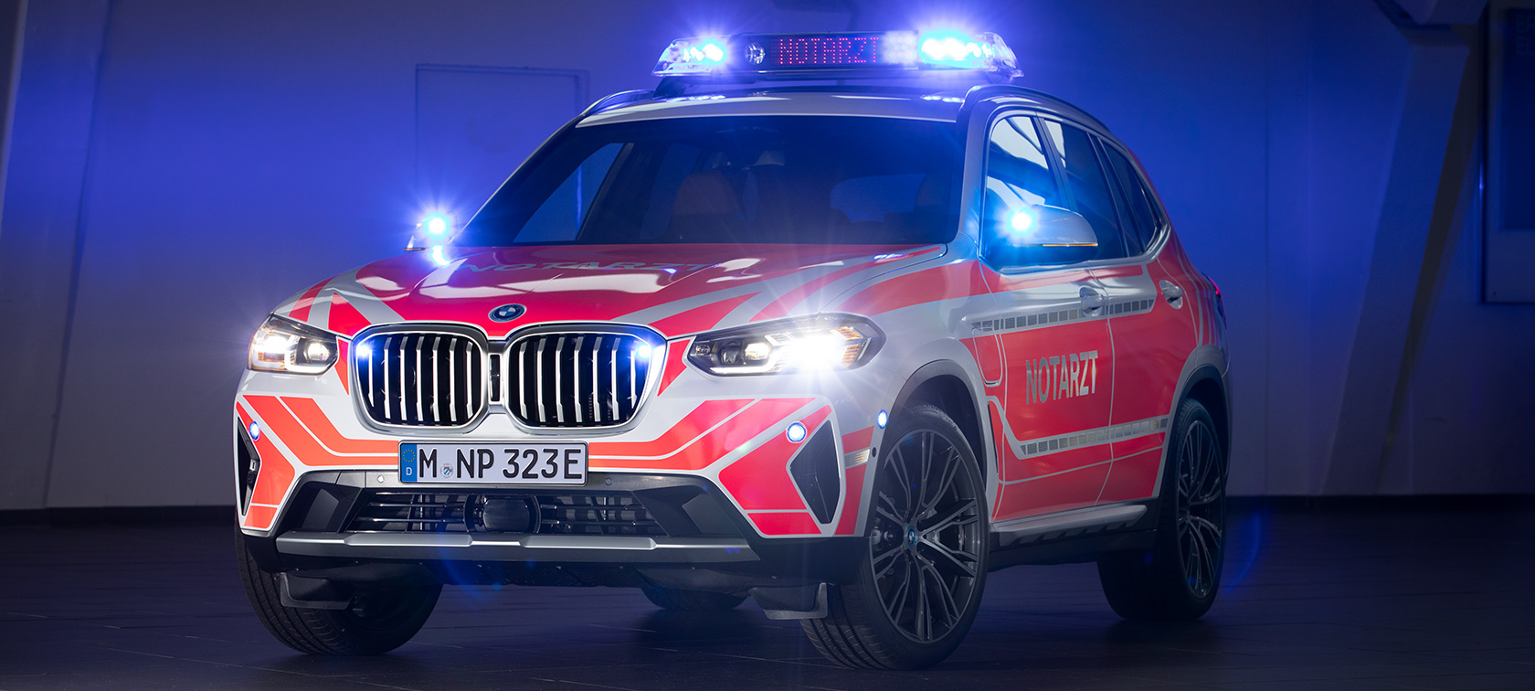 BMW X3 G01LCI-útkallsbíll fyrir lækna BMW X3 G01LCI-útkallsbíll fyrir lækna, skásett sjónarhorn á framhlið í kyrrstöðu