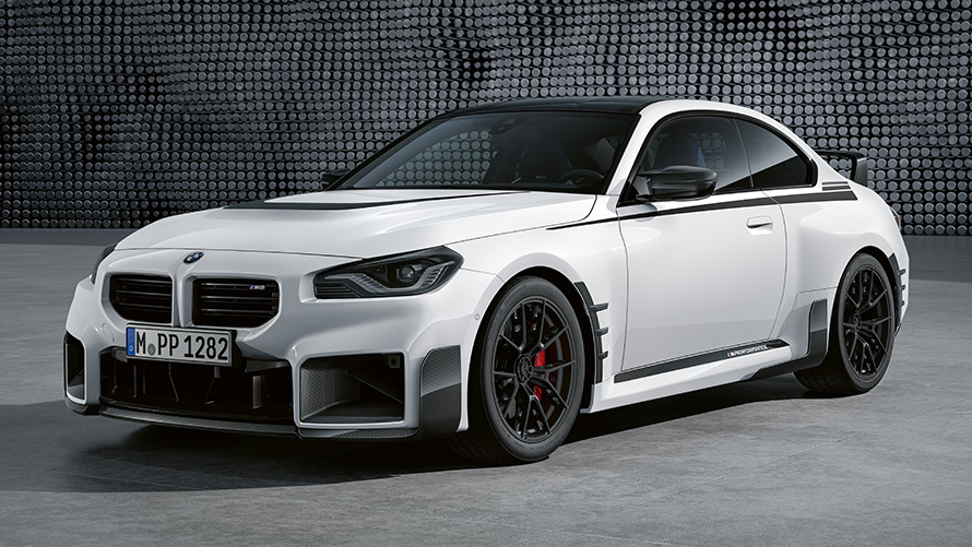 BMW M Performance-búnaður, skásett sjónarhorn á framhluta